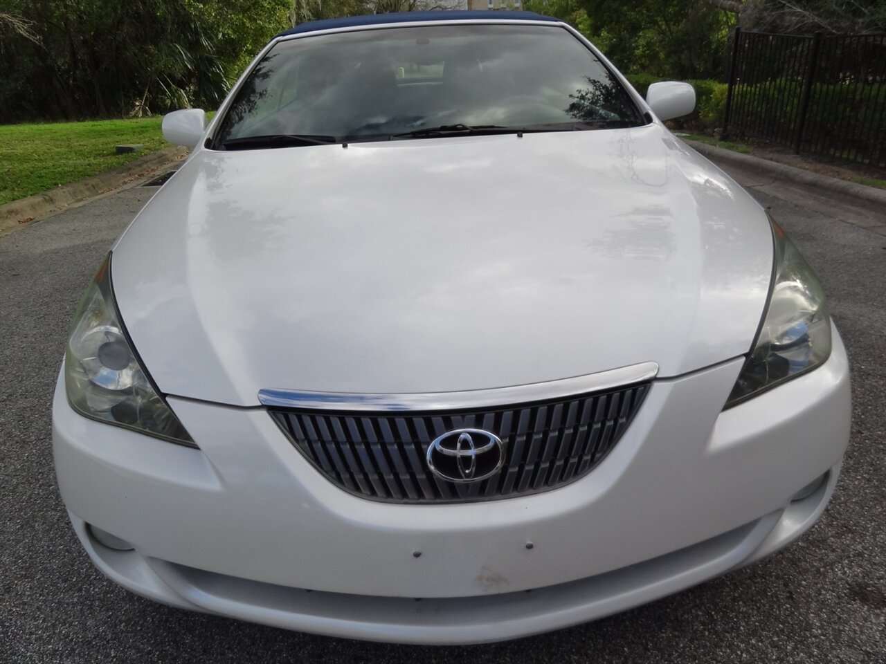 2006 Toyota Camry Solara SLE V6  Convertible - Photo 9 - Deland, FL 32720