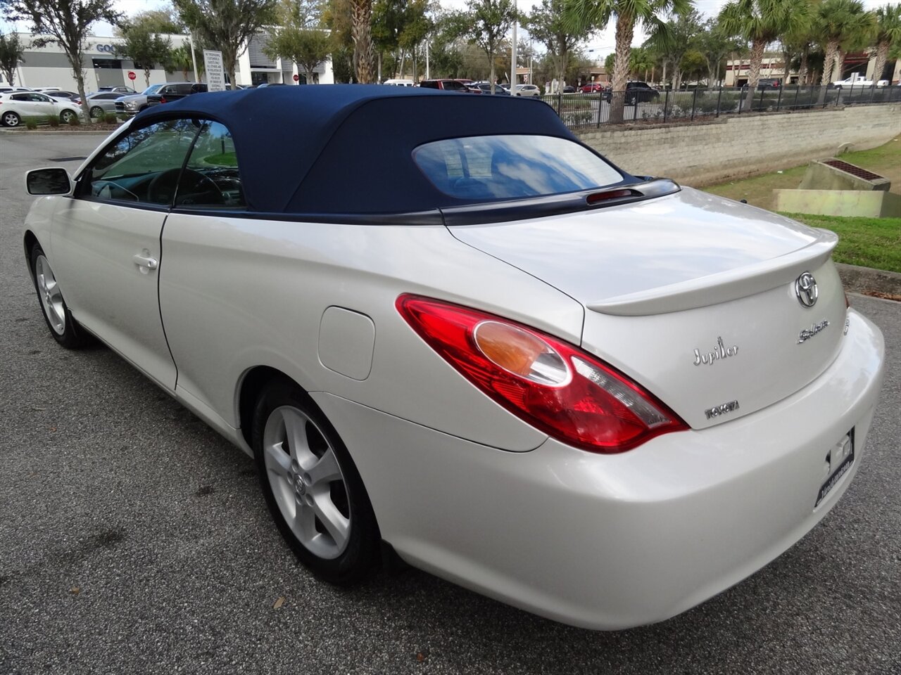2006 Toyota Camry Solara SLE V6  Convertible - Photo 8 - Deland, FL 32720