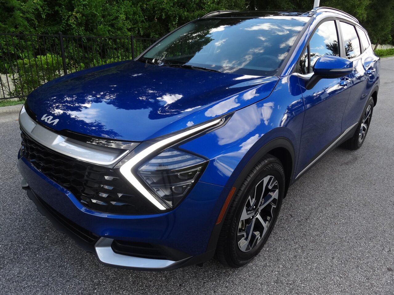 2025 Kia Sportage EX  Premium - Photo 2 - Deland, FL 32720