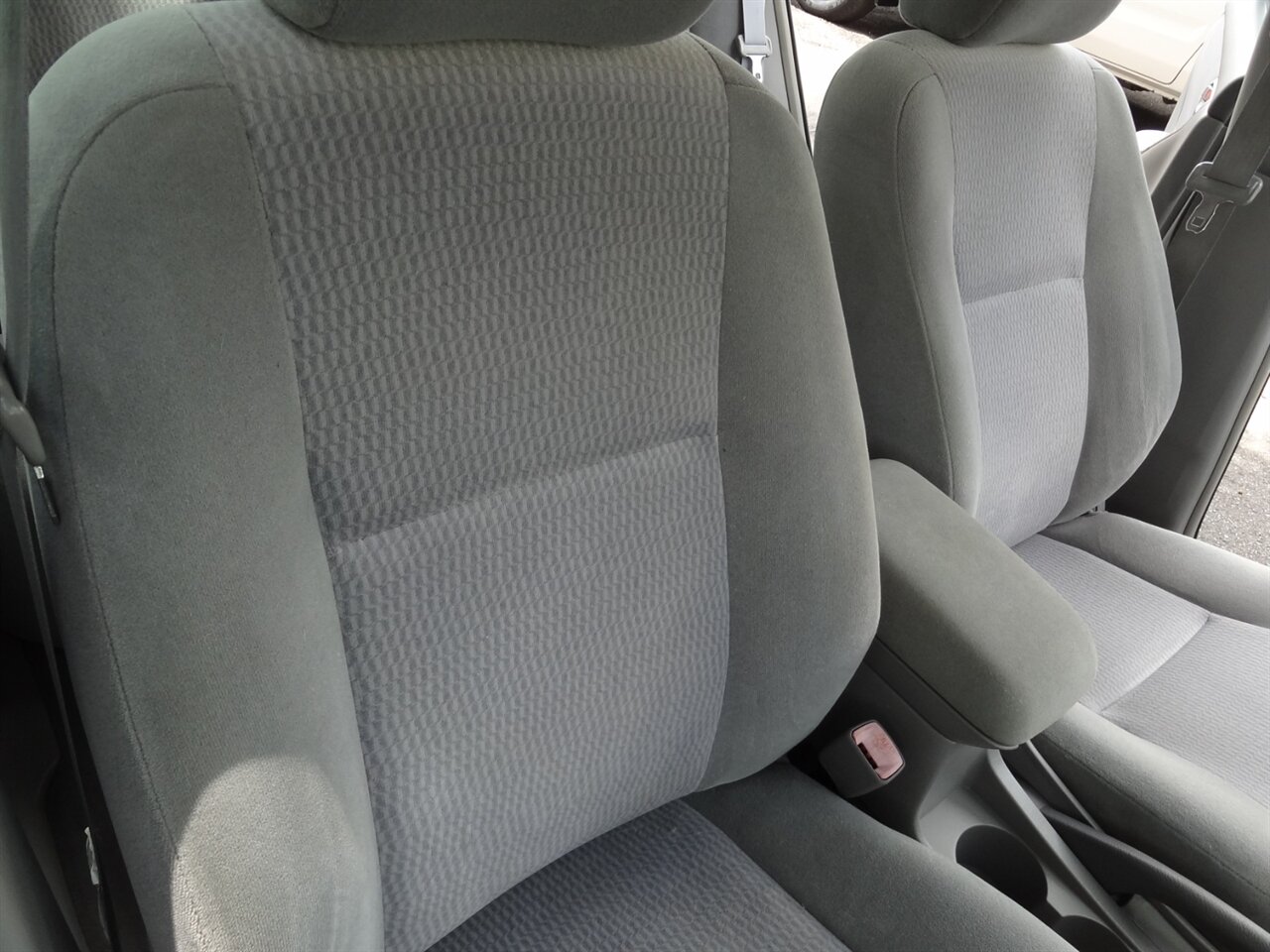 2006 Toyota Corolla LE - Photo 40 - Deland, FL 32720