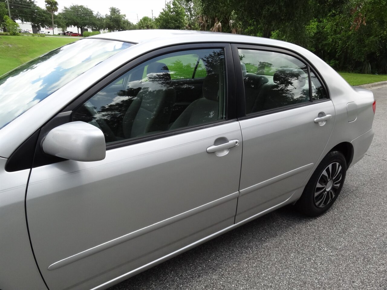 2006 Toyota Corolla LE - Photo 11 - Deland, FL 32720