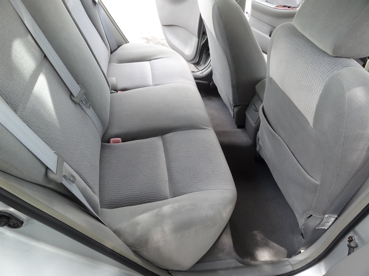 2006 Toyota Corolla LE - Photo 37 - Deland, FL 32720
