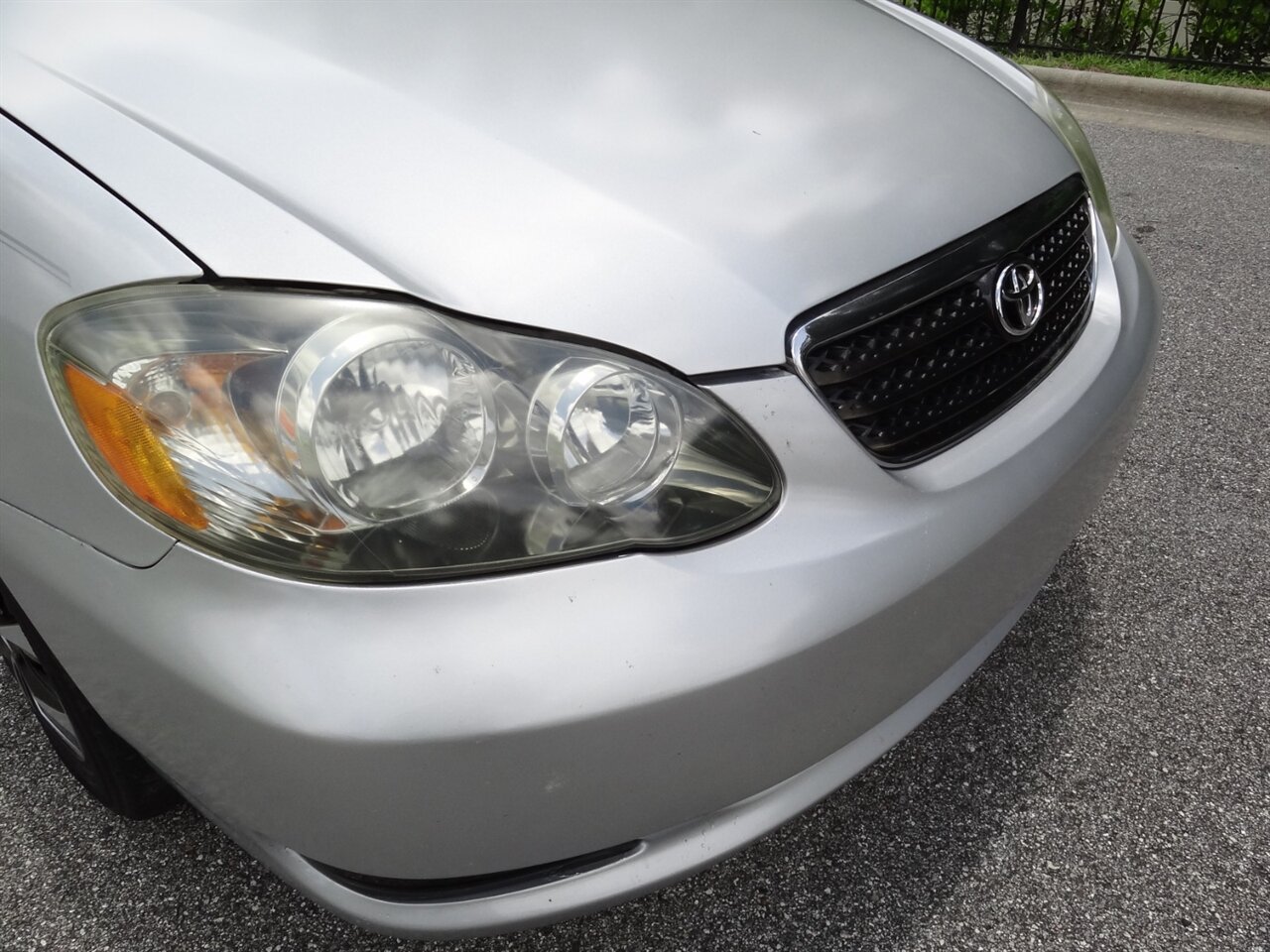 2006 Toyota Corolla LE - Photo 6 - Deland, FL 32720