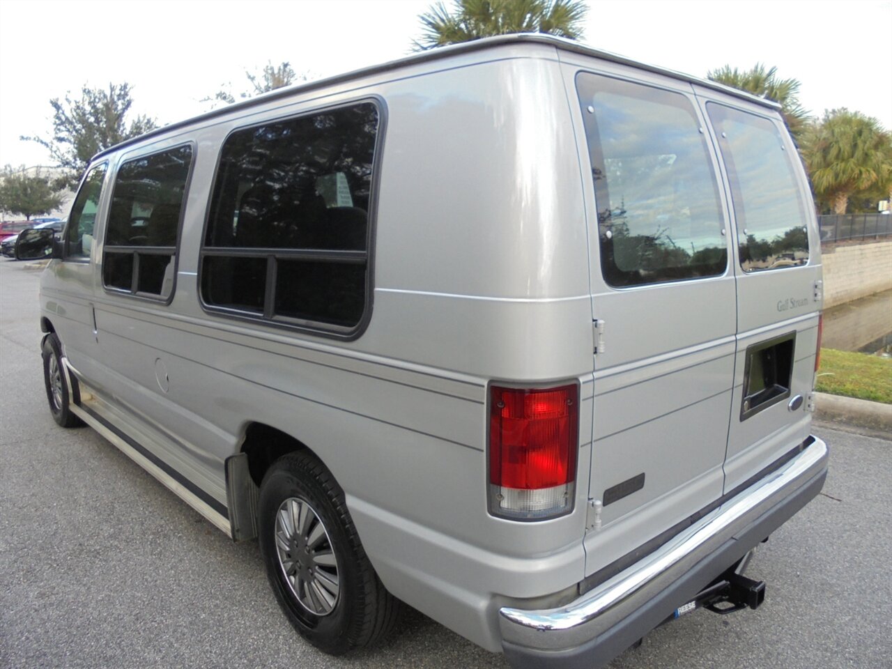 2000 Ford E-Series Van Gulf stream RV   - Photo 4 - Deland, FL 32720