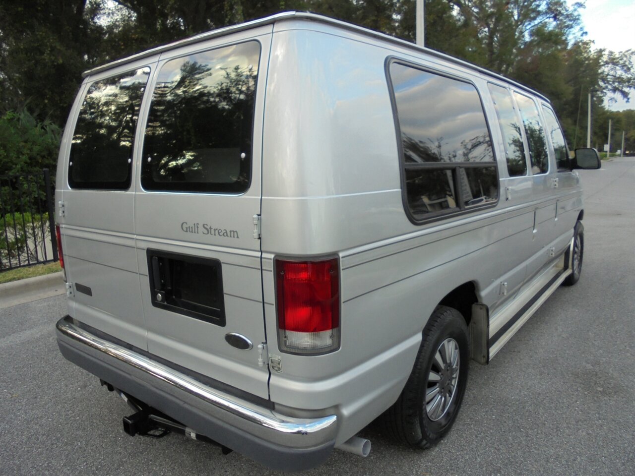 2000 Ford E-Series Van Gulf stream RV   - Photo 3 - Deland, FL 32720