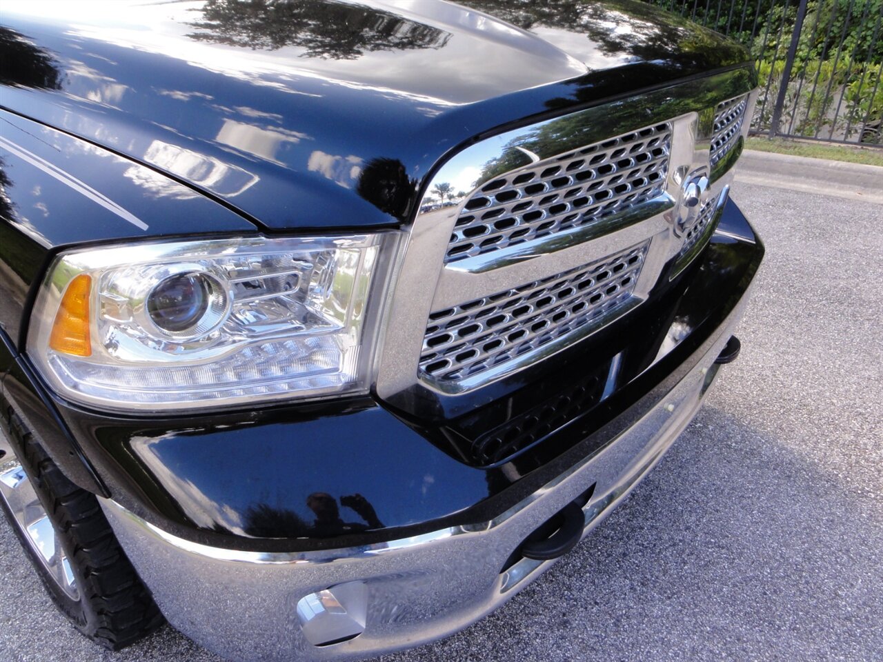 2013 RAM 1500 Laramie 4X4 - Photo 6 - Deland, FL 32720