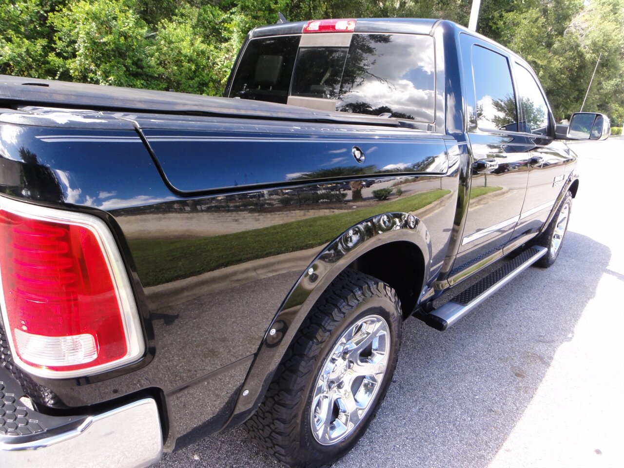2013 RAM 1500 Laramie 4X4 - Photo 15 - Deland, FL 32720