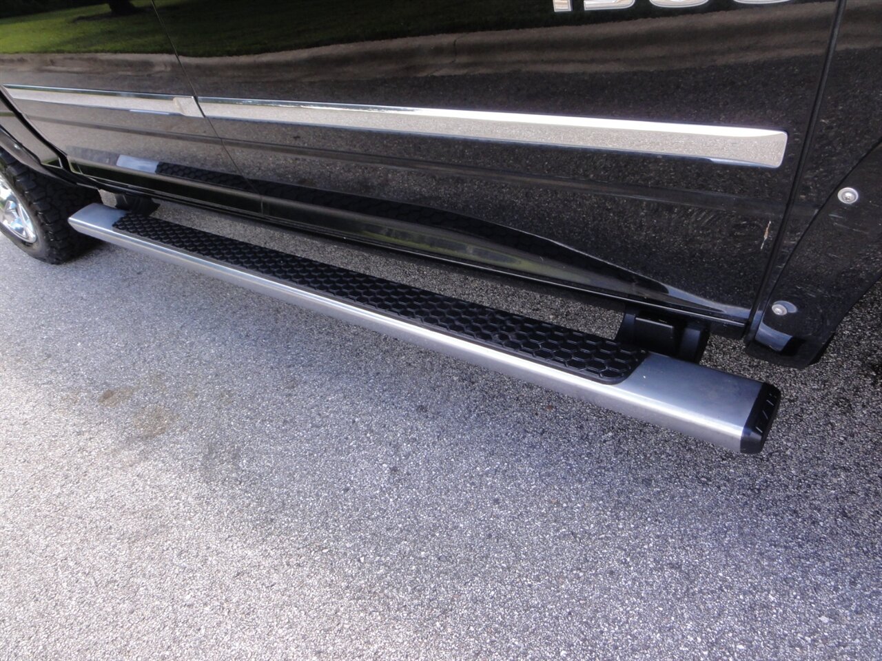 2013 RAM 1500 Laramie 4X4 - Photo 12 - Deland, FL 32720