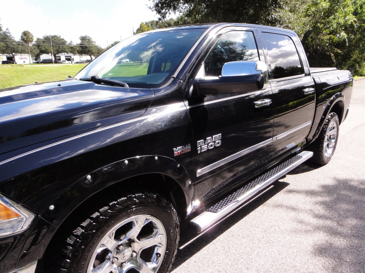 2013 RAM 1500 Laramie 4X4 - Photo 9 - Deland, FL 32720