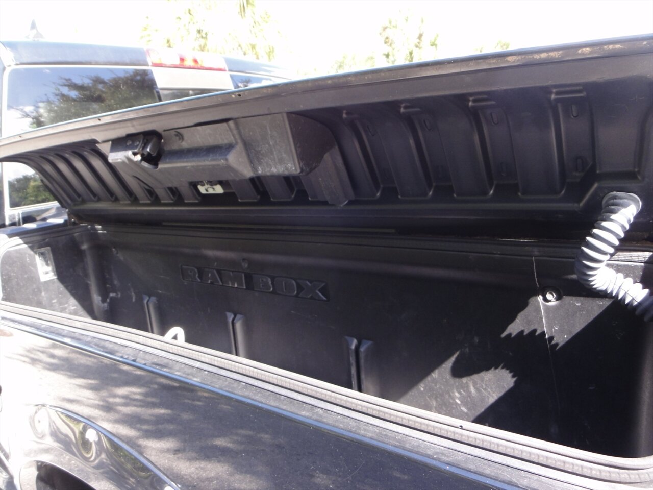 2013 RAM 1500 Laramie 4X4 - Photo 25 - Deland, FL 32720