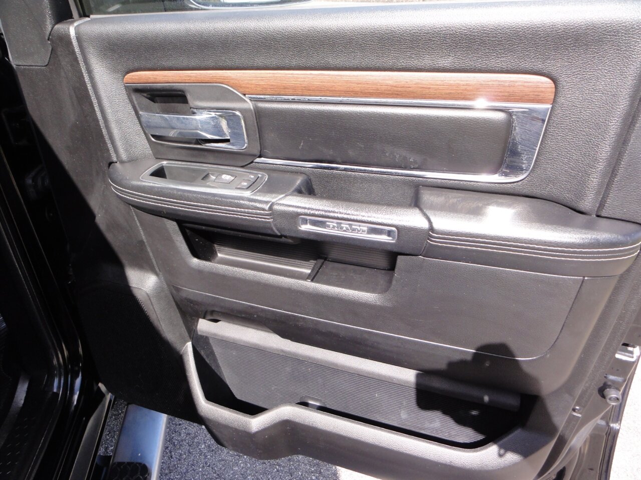 2013 RAM 1500 Laramie 4X4 - Photo 53 - Deland, FL 32720