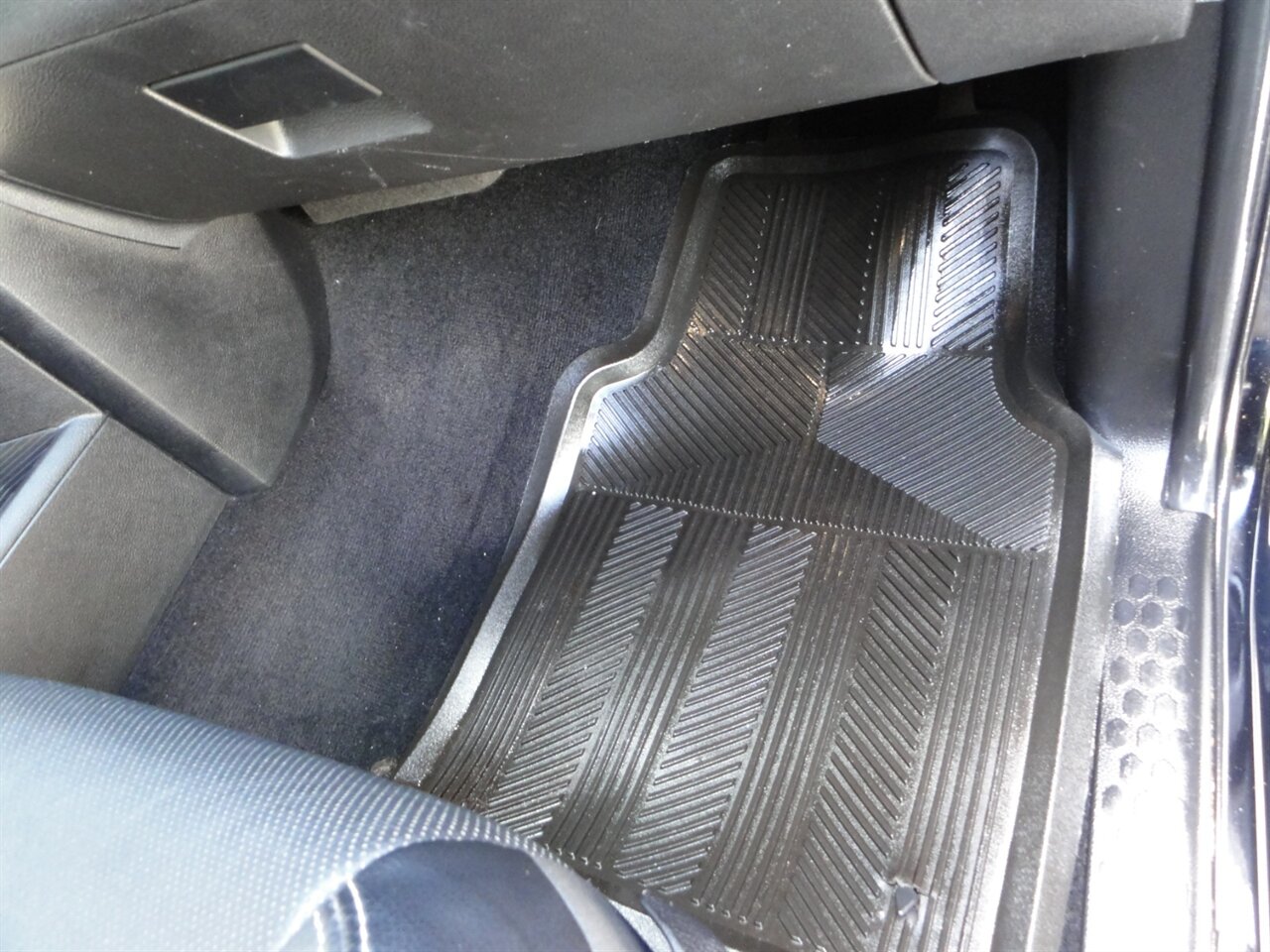 2013 RAM 1500 Laramie 4X4 - Photo 52 - Deland, FL 32720