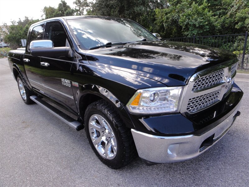 2013 RAM 1500 Laramie  4X4