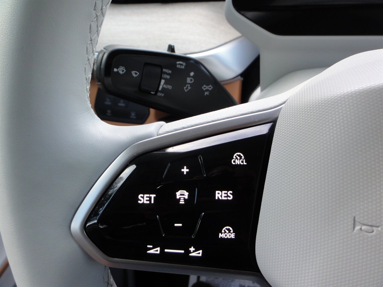 2025 Volkswagen ID. Buzz Pro S Plus   - Photo 50 - Deland, FL 32720