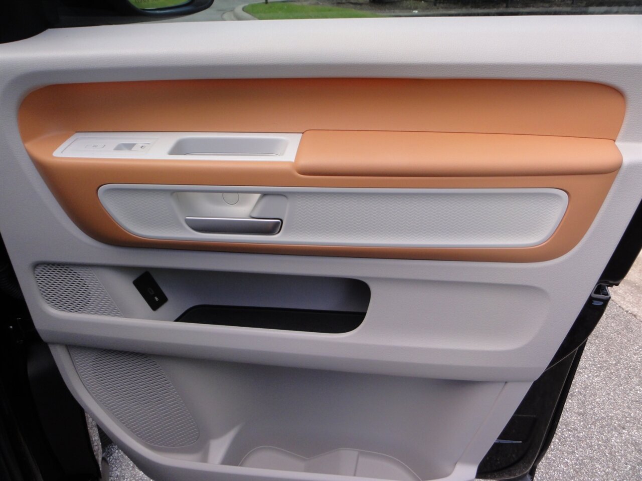 2025 Volkswagen ID. Buzz Pro S Plus   - Photo 40 - Deland, FL 32720