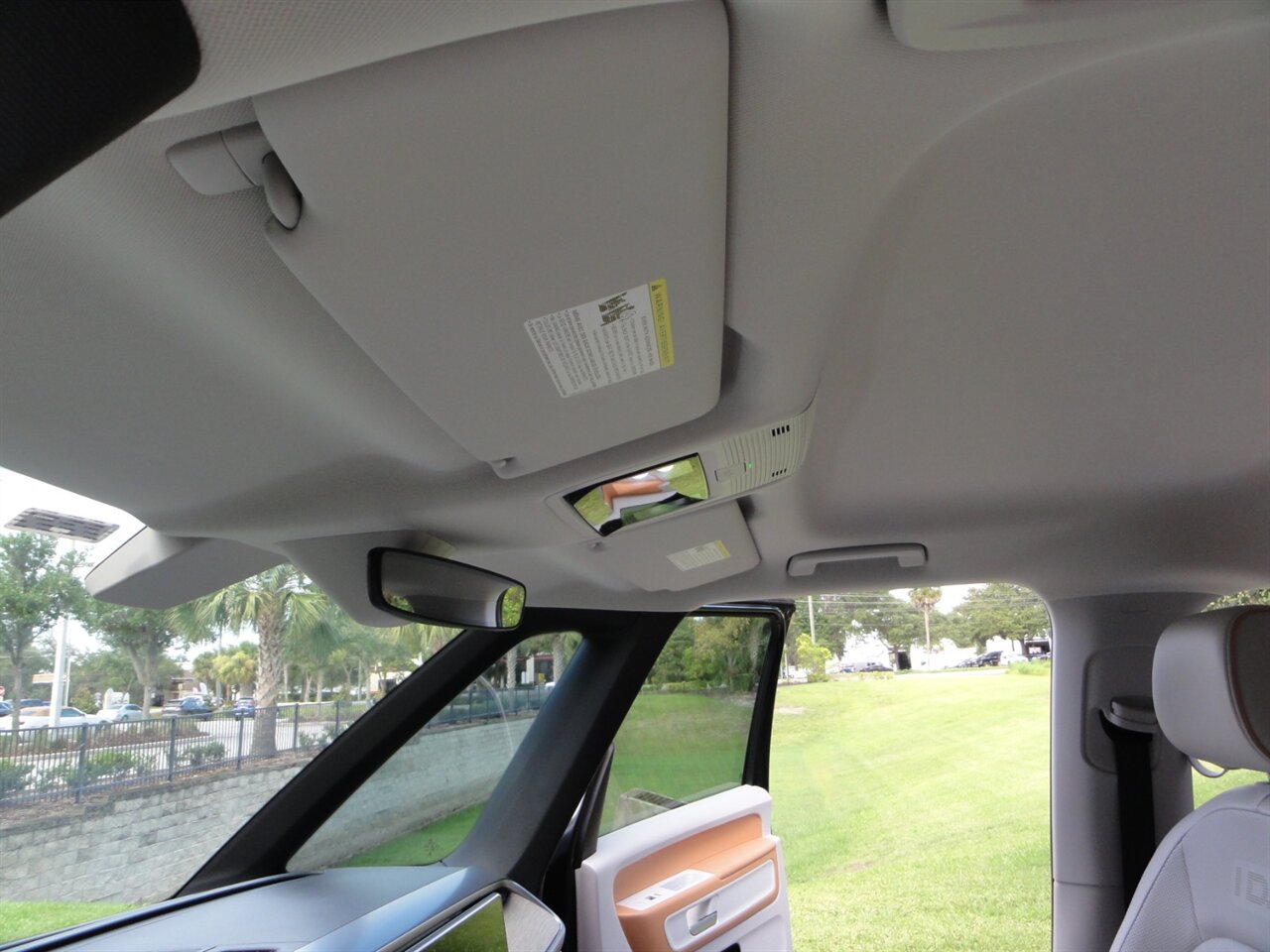 2025 Volkswagen ID. Buzz Pro S Plus   - Photo 30 - Deland, FL 32720