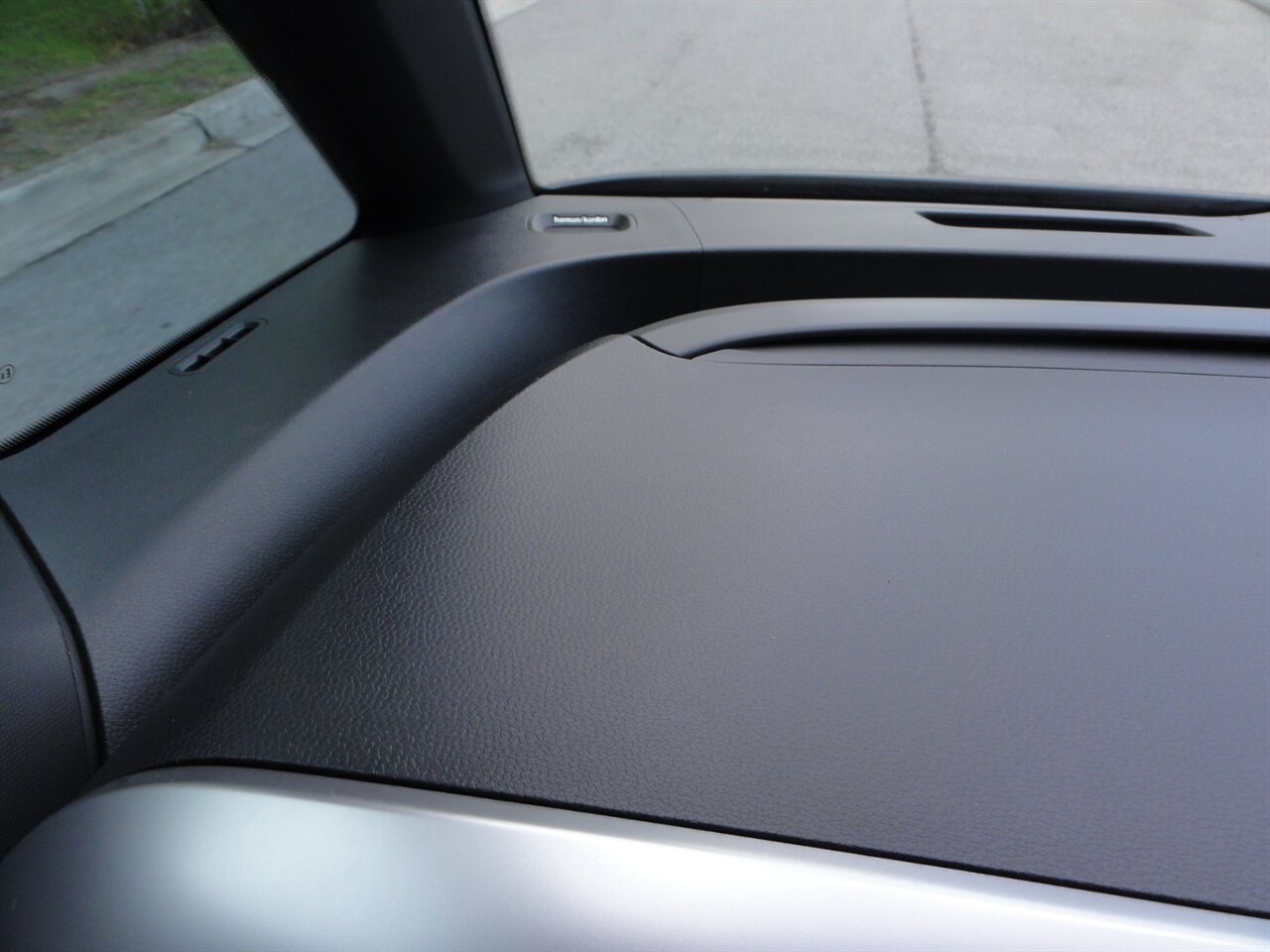2025 Volkswagen ID. Buzz Pro S Plus   - Photo 54 - Deland, FL 32720