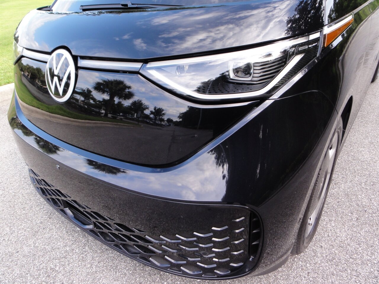 2025 Volkswagen ID. Buzz Pro S Plus   - Photo 7 - Deland, FL 32720