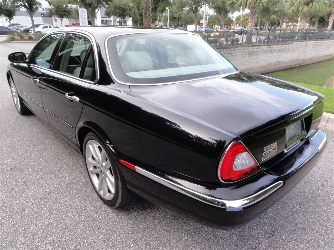2004 Jaguar XJR Ultra premium - Photo 4 - Deland, FL 32720
