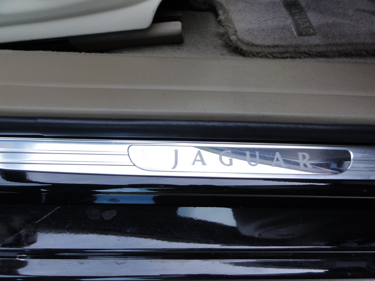 2004 Jaguar XJR Ultra premium - Photo 43 - Deland, FL 32720