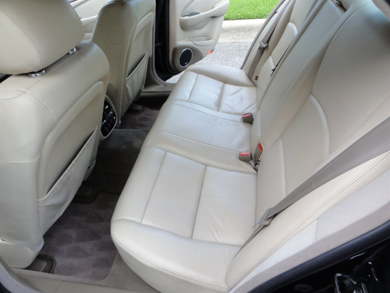 2004 Jaguar XJR Ultra premium - Photo 34 - Deland, FL 32720