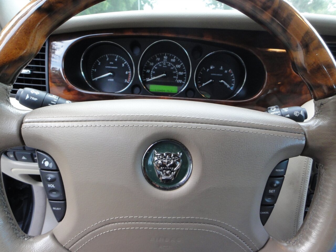 2004 Jaguar XJR Ultra premium - Photo 47 - Deland, FL 32720