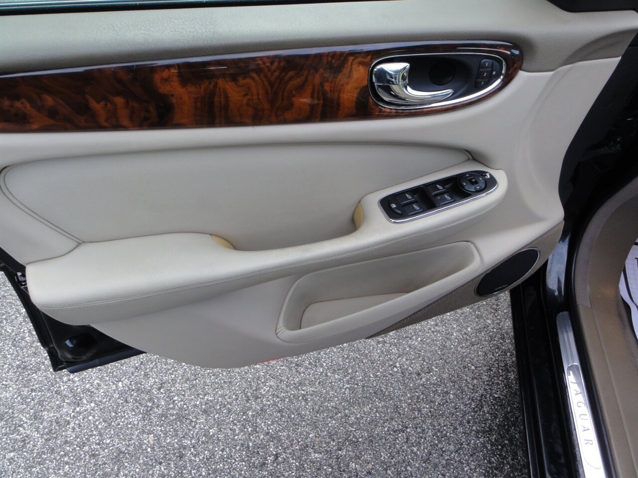 2004 Jaguar XJR Ultra premium - Photo 30 - Deland, FL 32720