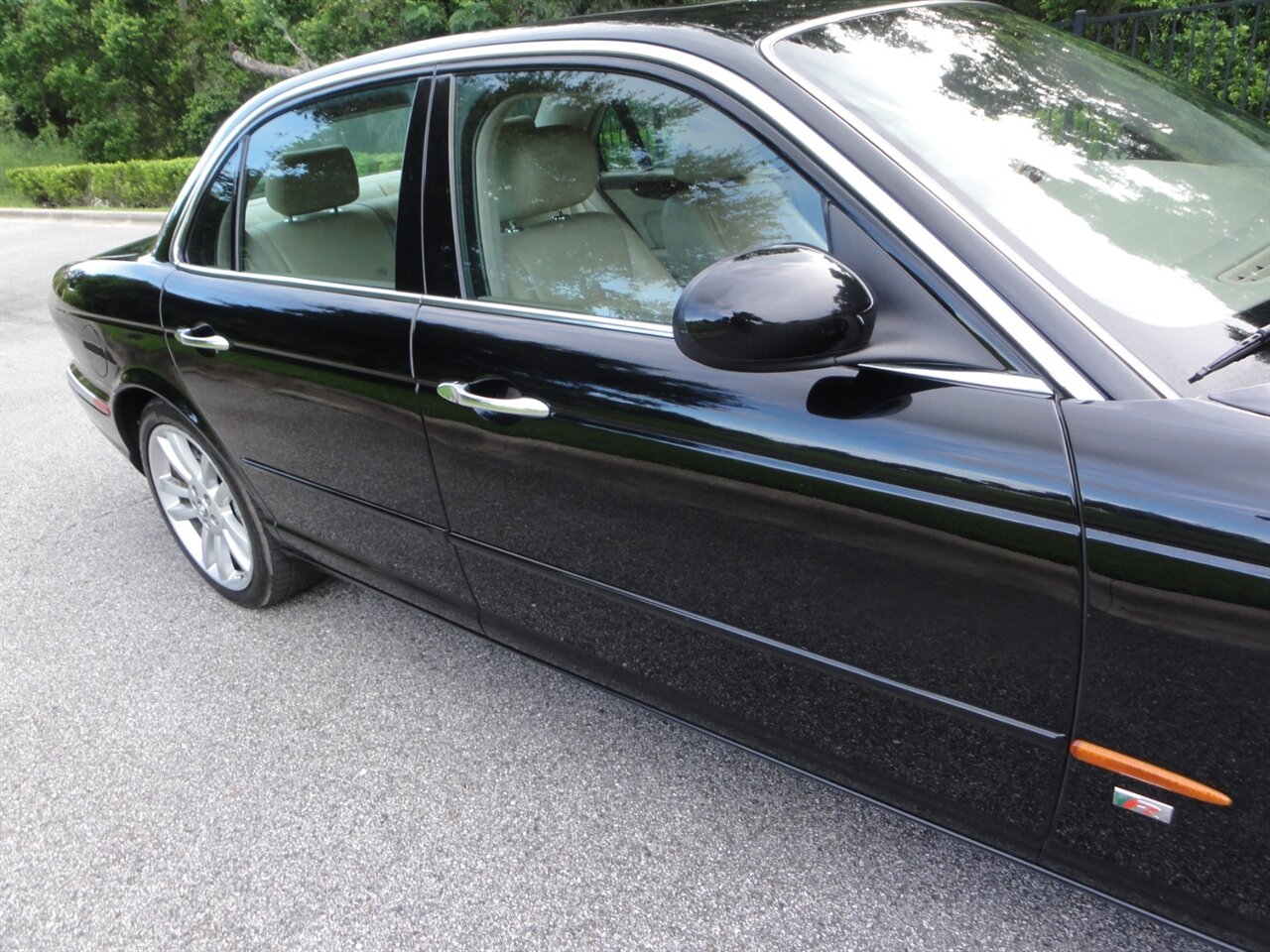 2004 Jaguar XJR Ultra premium - Photo 11 - Deland, FL 32720