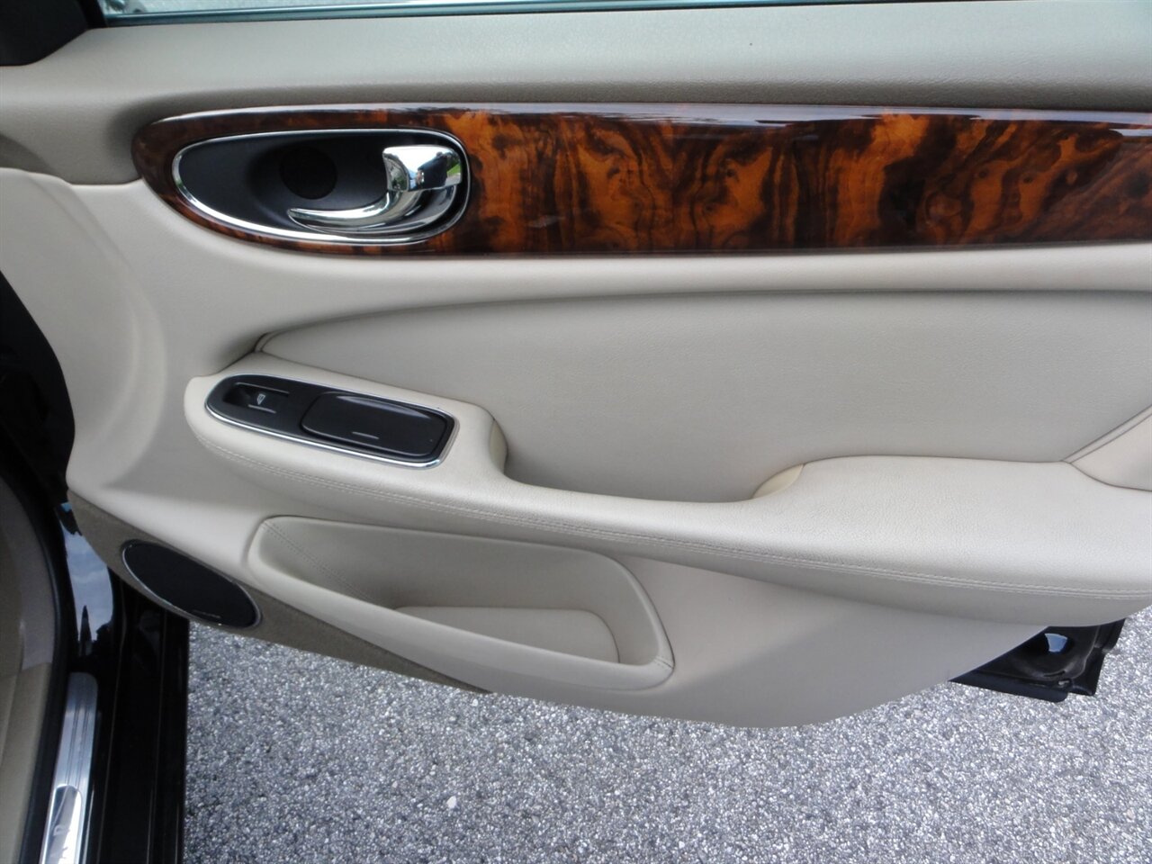 2004 Jaguar XJR Ultra premium - Photo 46 - Deland, FL 32720
