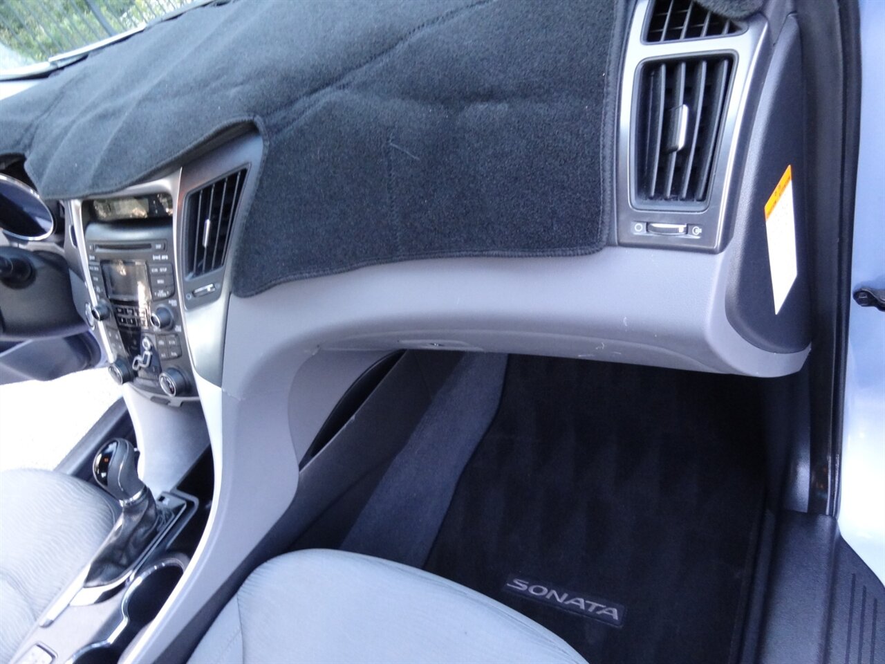 2013 Hyundai SONATA Hybrid   - Photo 41 - Deland, FL 32720