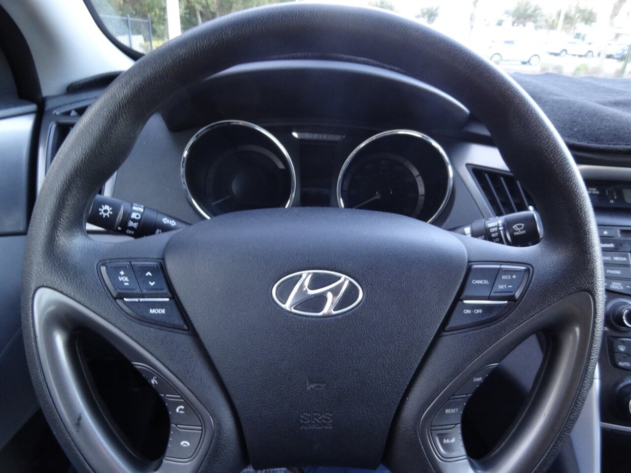 2013 Hyundai SONATA Hybrid   - Photo 44 - Deland, FL 32720