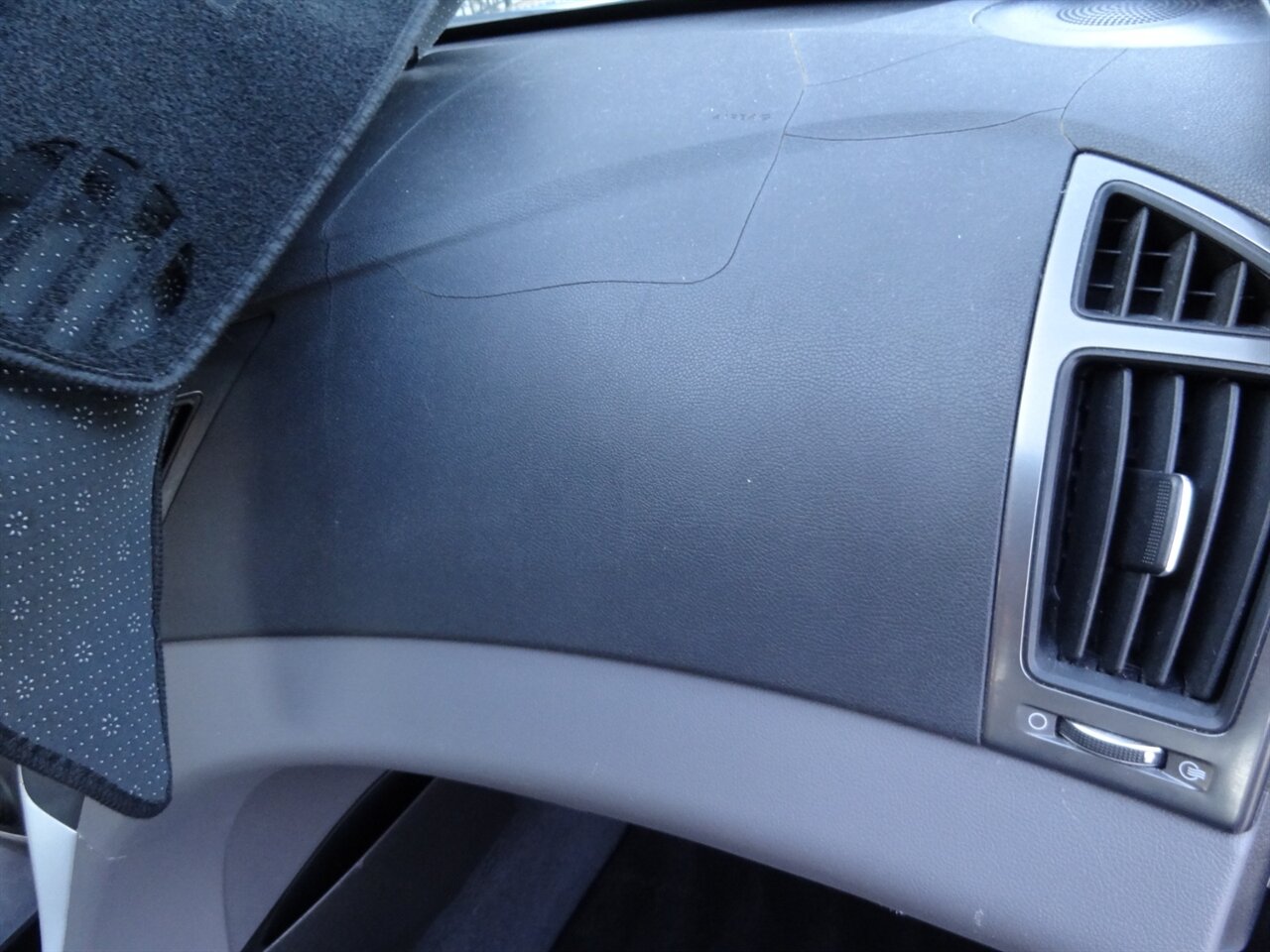 2013 Hyundai SONATA Hybrid   - Photo 42 - Deland, FL 32720