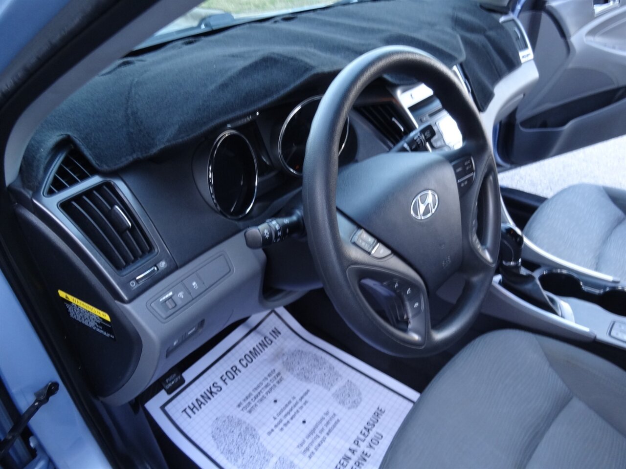 2013 Hyundai SONATA Hybrid   - Photo 29 - Deland, FL 32720