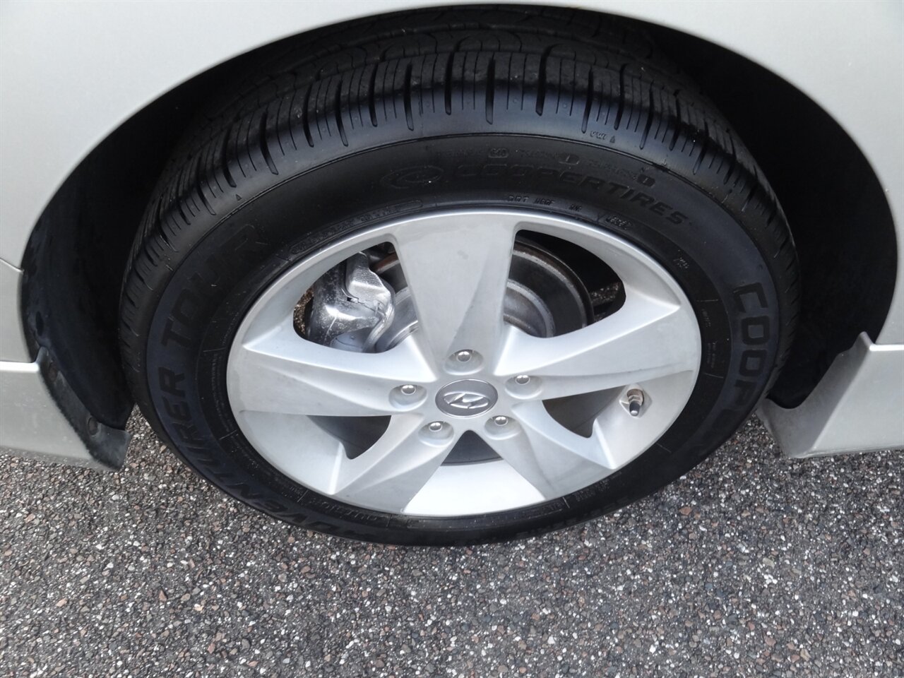 2013 Hyundai ELANTRA GLS  Sports package - Photo 21 - Deland, FL 32720