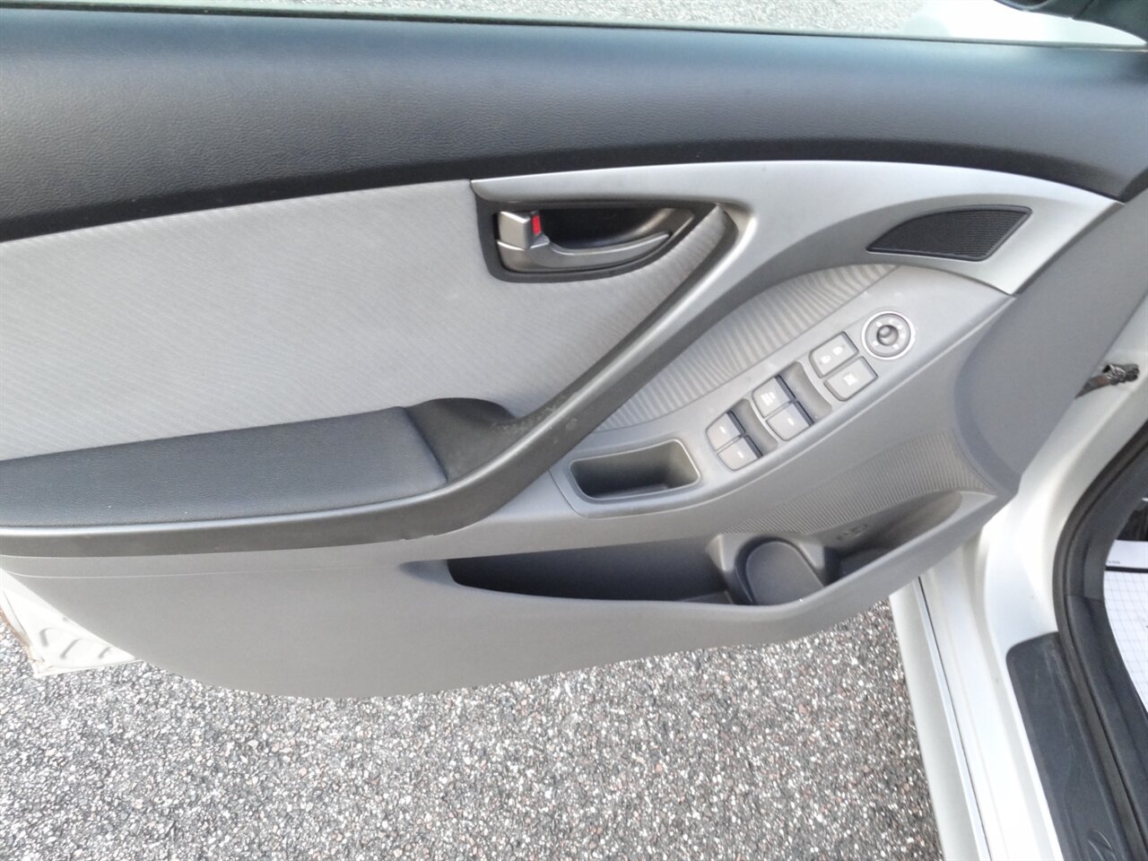 2013 Hyundai ELANTRA GLS  Sports package - Photo 26 - Deland, FL 32720