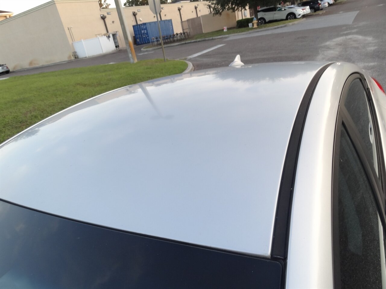 2013 Hyundai ELANTRA GLS  Sports package - Photo 19 - Deland, FL 32720