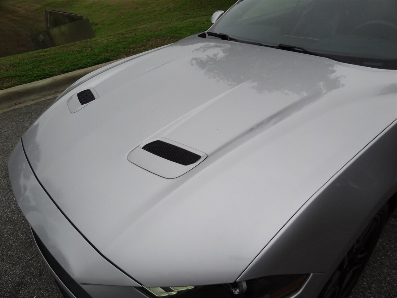 2019 Ford Mustang EcoBoost  Premium - Photo 21 - Deland, FL 32720