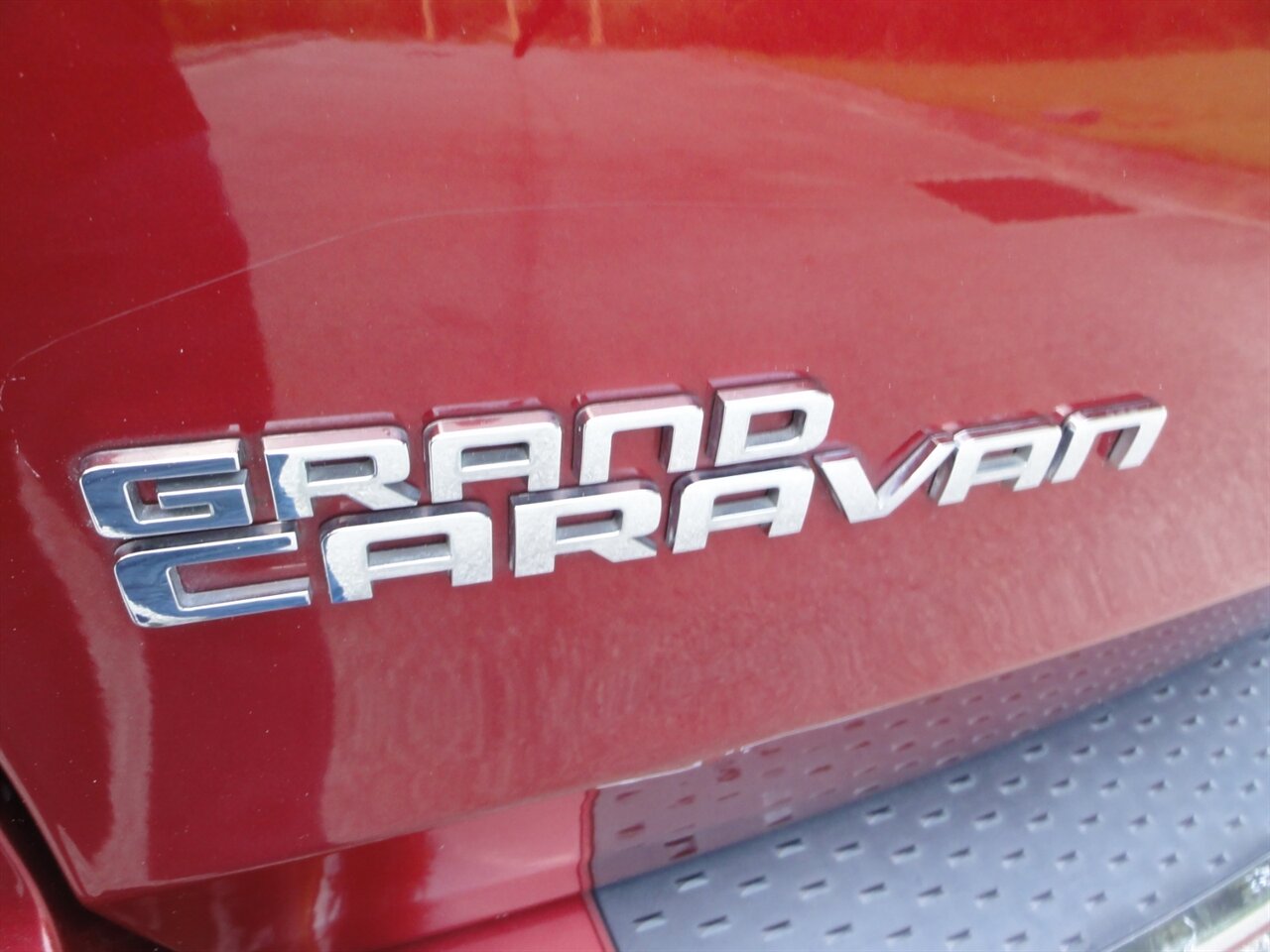 2014 Dodge Grand Caravan American Value Package - Photo 21 - Deland, FL 32720