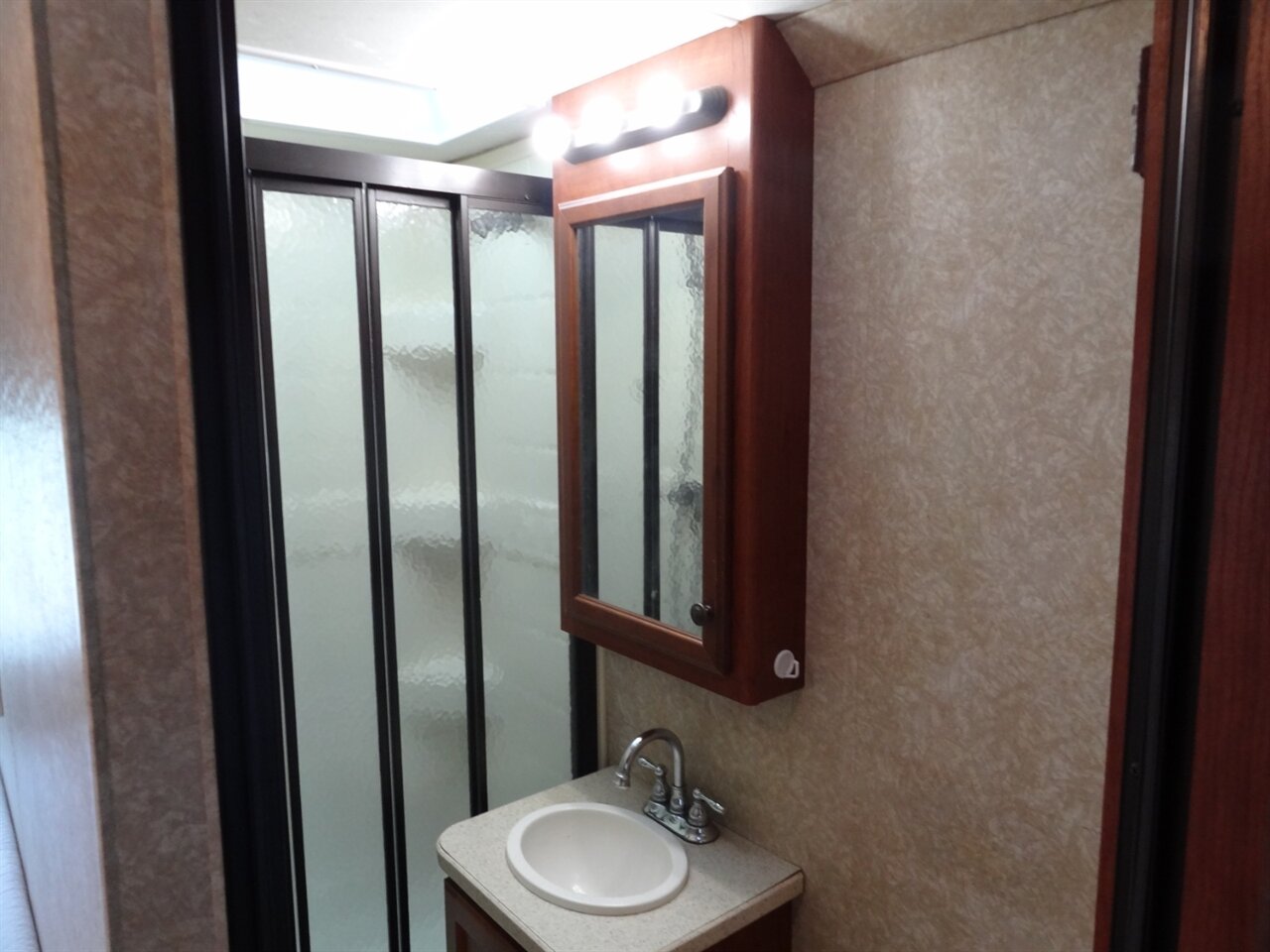 2008 Coachmen Freedom Elite M23 Premium B+/C - Photo 60 - Deland, FL 32720