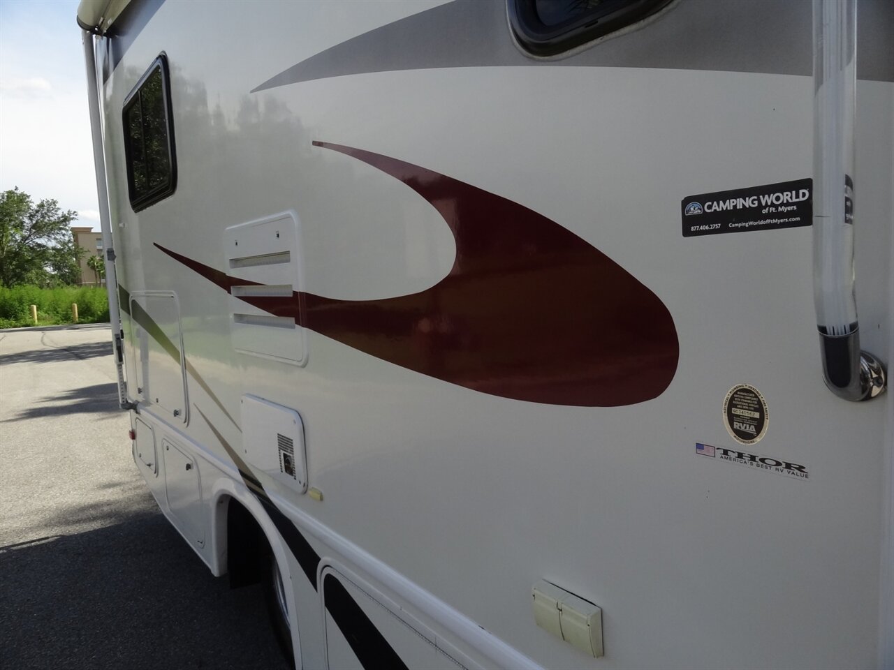 2008 Coachmen Freedom Elite M23 Premium B+/C - Photo 17 - Deland, FL 32720