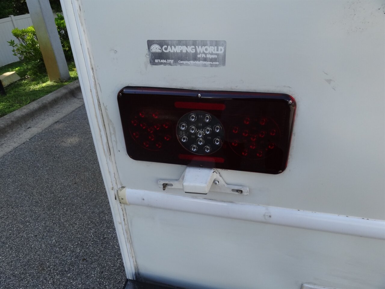 2008 Coachmen Freedom Elite M23 Premium B+/C - Photo 26 - Deland, FL 32720