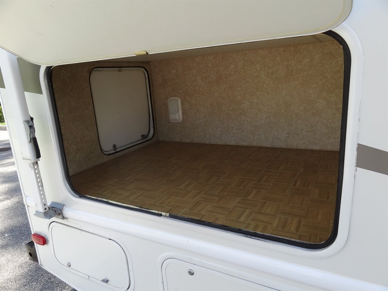 2008 Coachmen Freedom Elite M23 Premium B+/C - Photo 19 - Deland, FL 32720