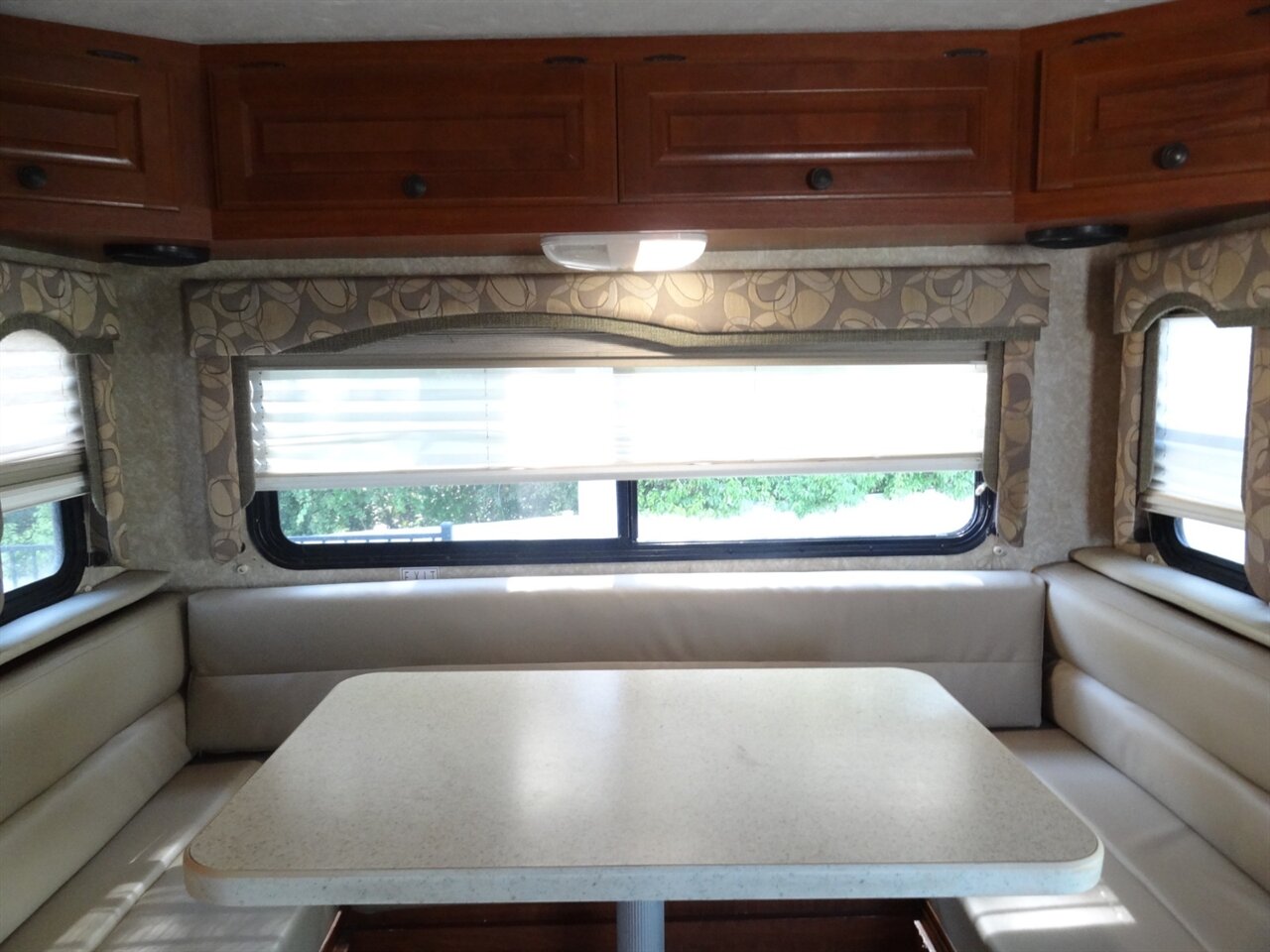 2008 Coachmen Freedom Elite M23 Premium B+/C - Photo 73 - Deland, FL 32720