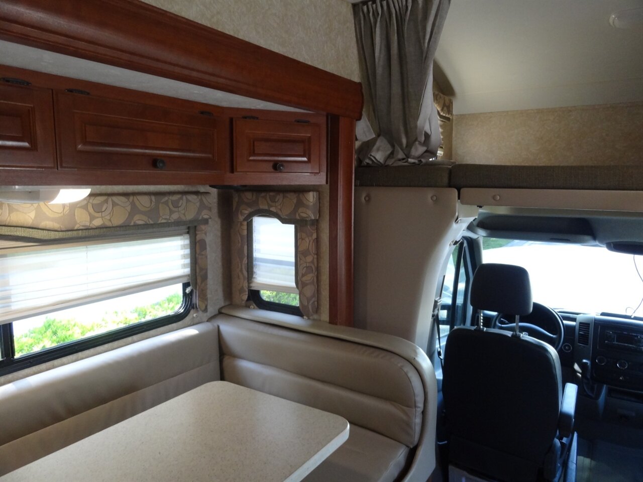 2008 Coachmen Freedom Elite M23 Premium B+/C - Photo 36 - Deland, FL 32720