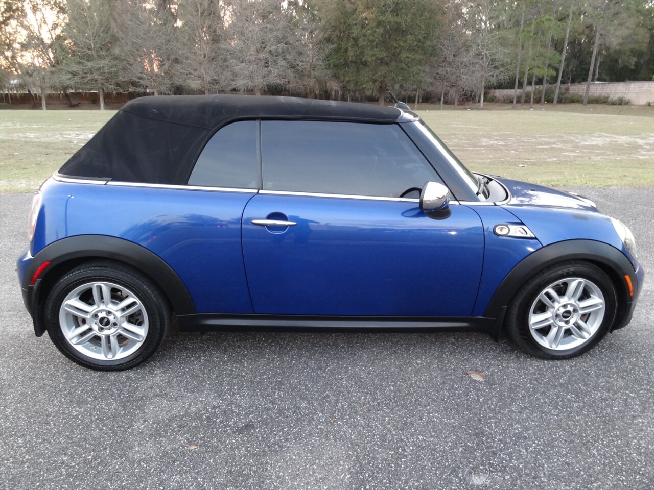 2012 MINI Cooper Convertible S   - Photo 20 - Deland, FL 32720