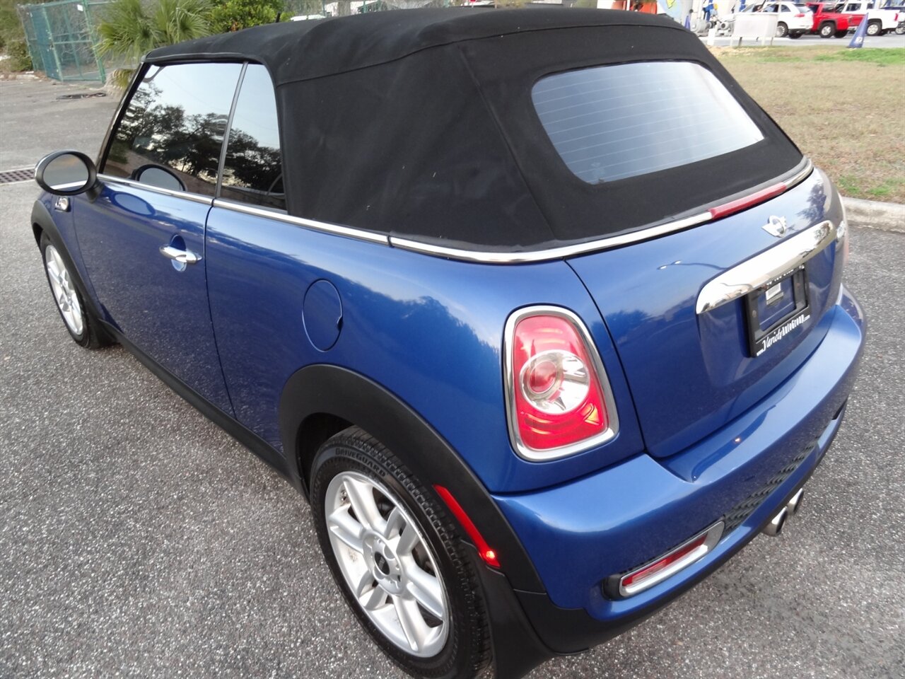 2012 MINI Cooper Convertible S   - Photo 9 - Deland, FL 32720