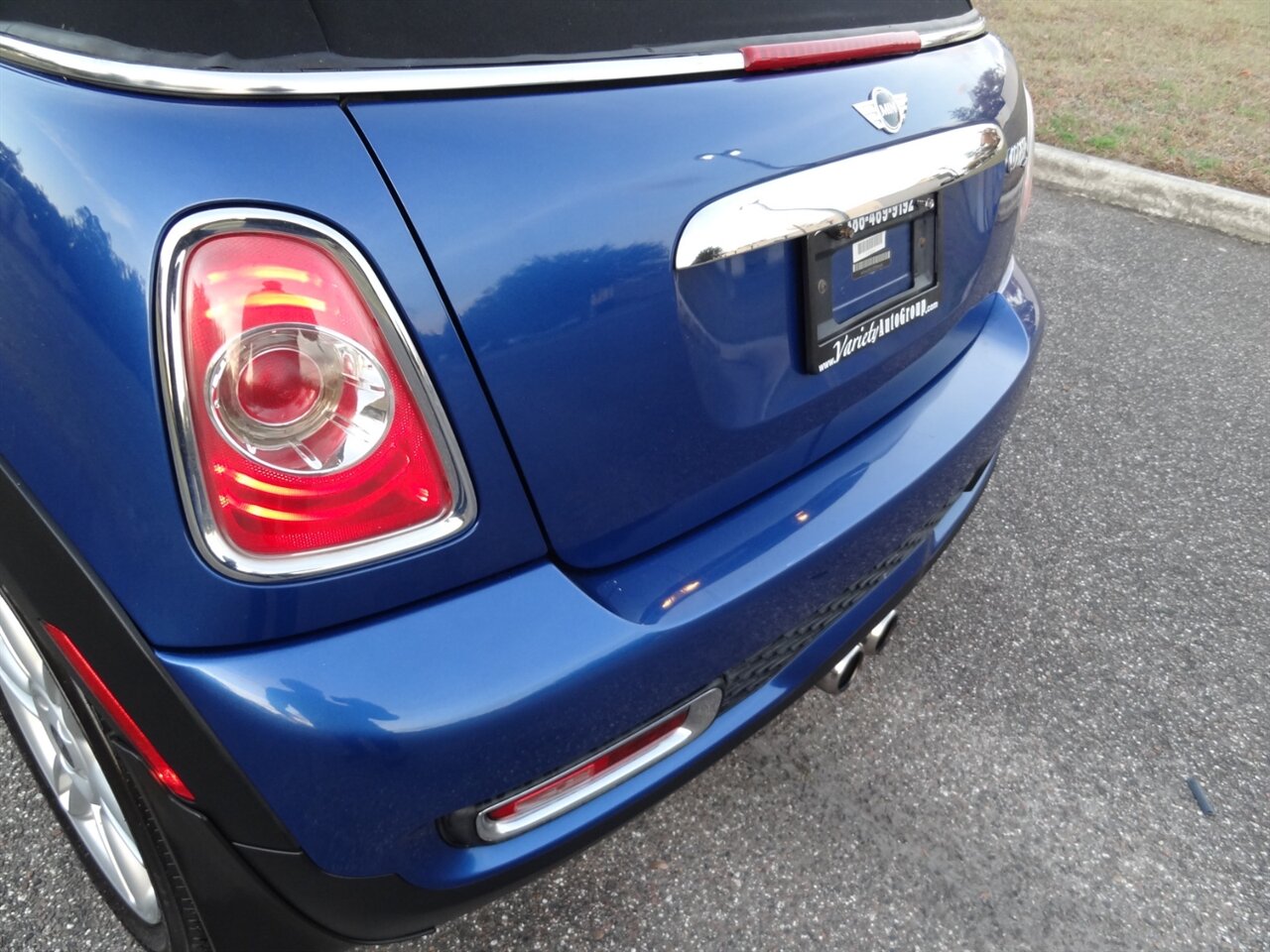 2012 MINI Cooper Convertible S   - Photo 26 - Deland, FL 32720