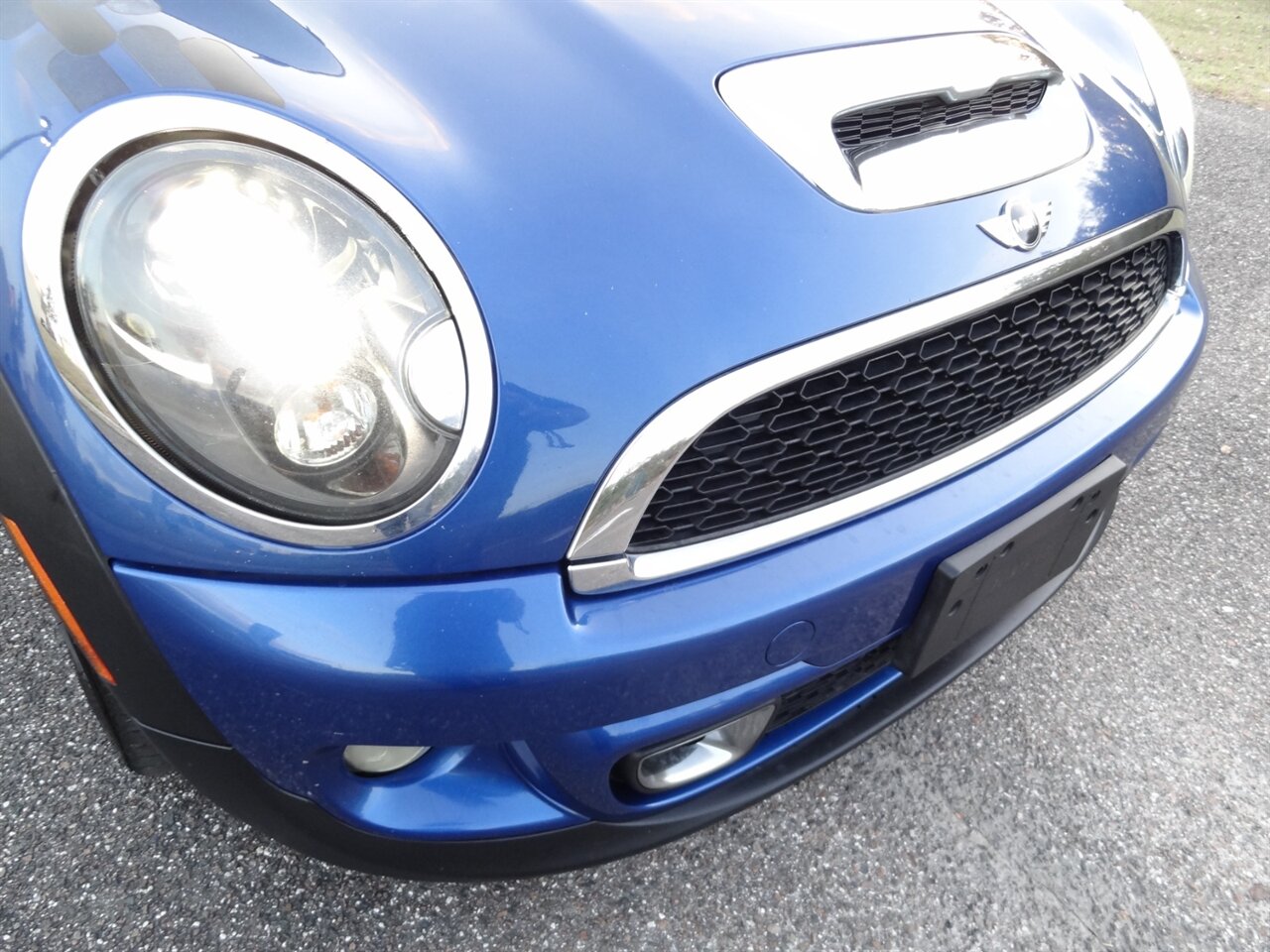 2012 MINI Cooper Convertible S   - Photo 11 - Deland, FL 32720