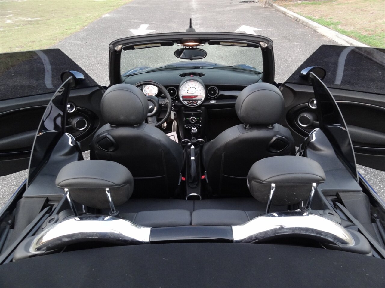 2012 MINI Cooper Convertible S   - Photo 39 - Deland, FL 32720