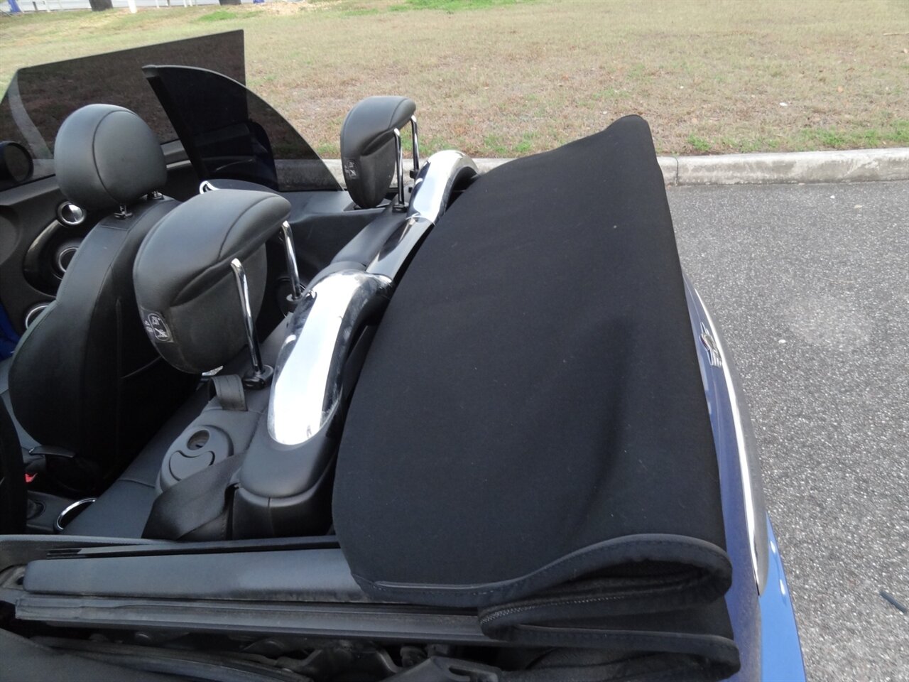 2012 MINI Cooper Convertible S   - Photo 38 - Deland, FL 32720